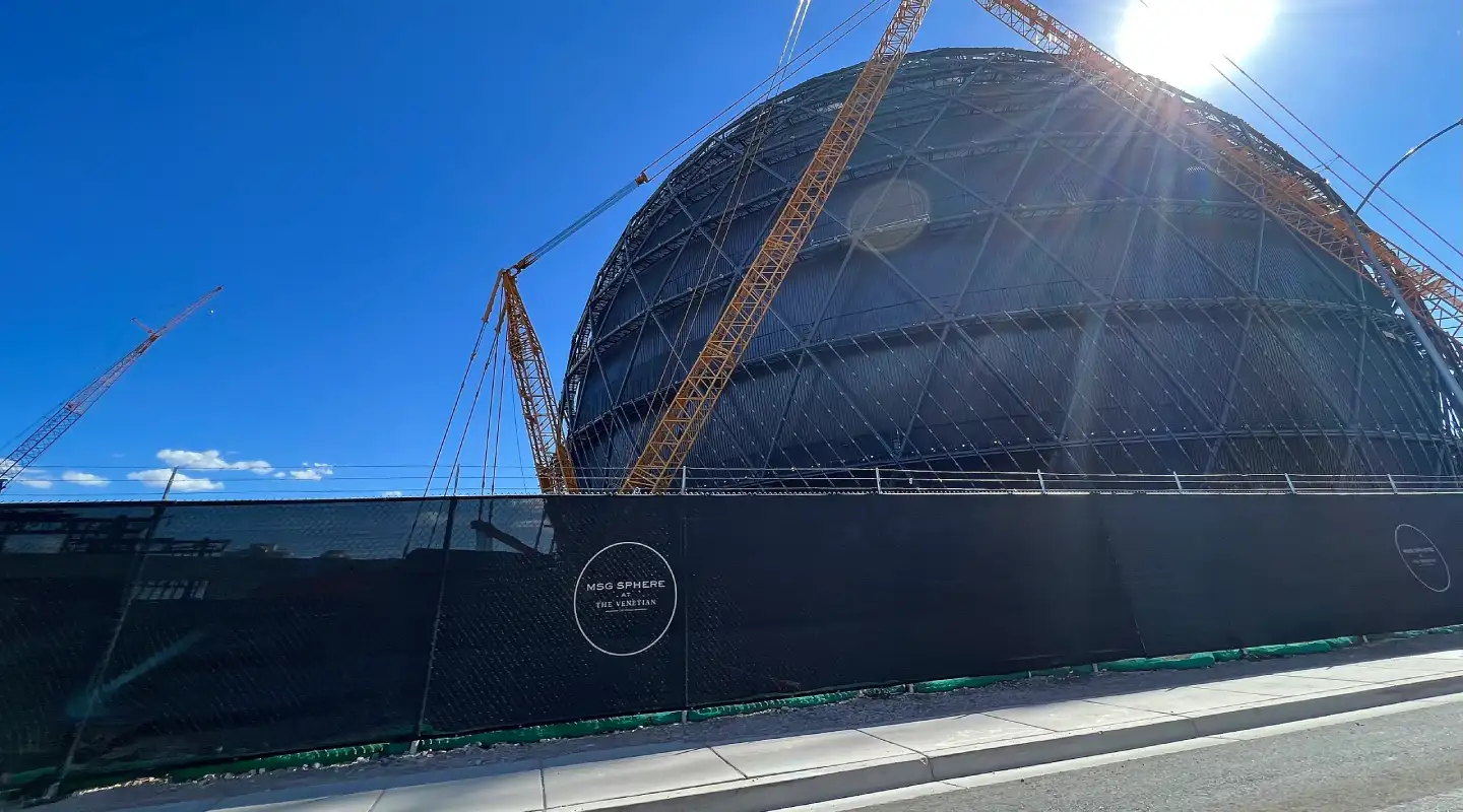 Sphere siendo construida en el año 2022.