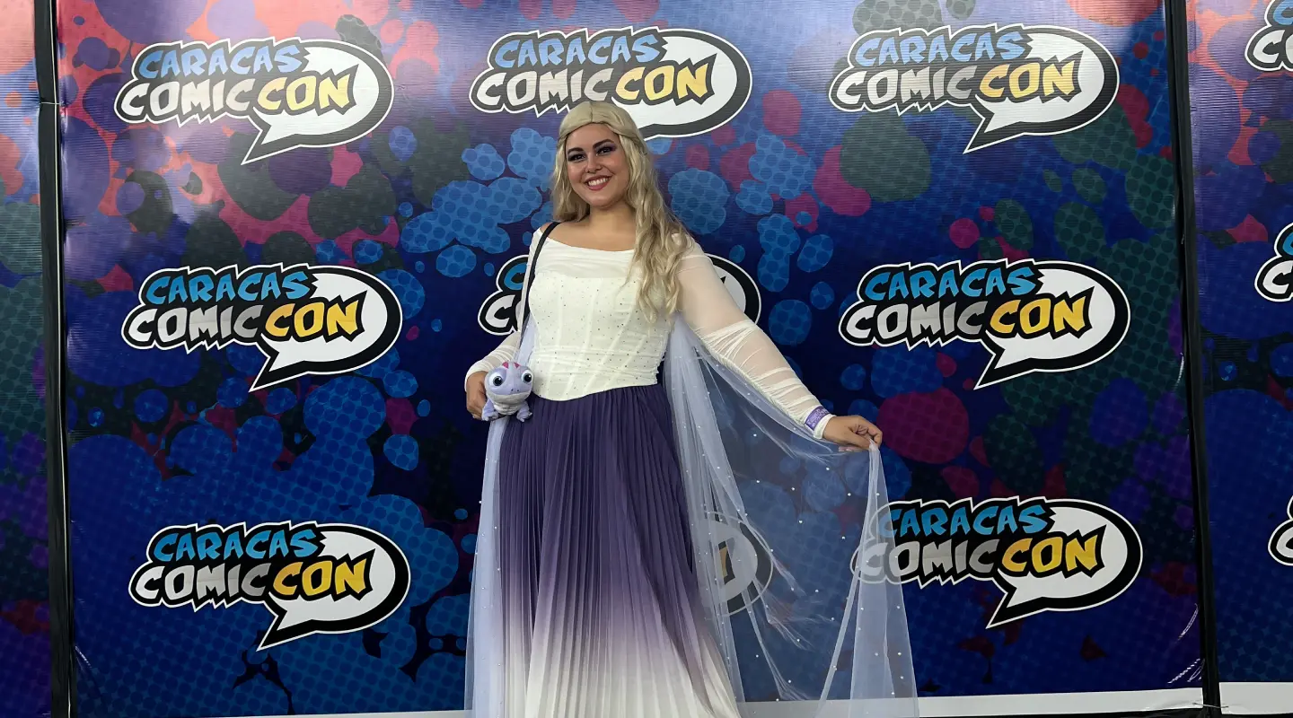 Cosplay de Elsa en la Caracas Comic Con 2023.