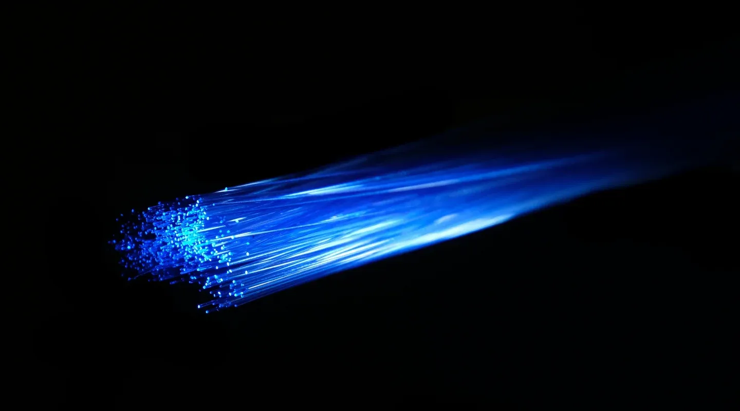 ¿Cómo funciona el internet por fibra óptica?