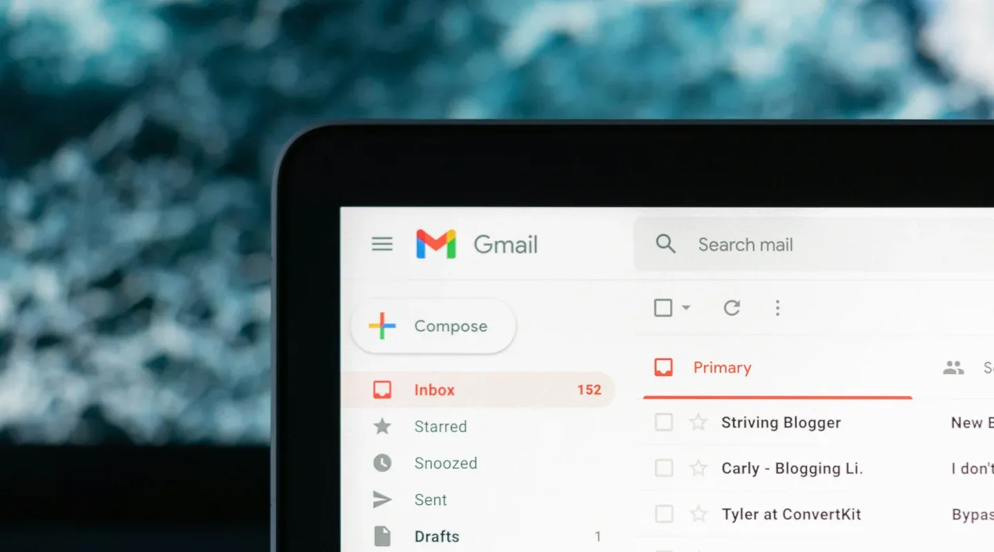 Bandeja de correo Gmail.